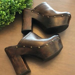 Frye 🥀 Mara Clogs